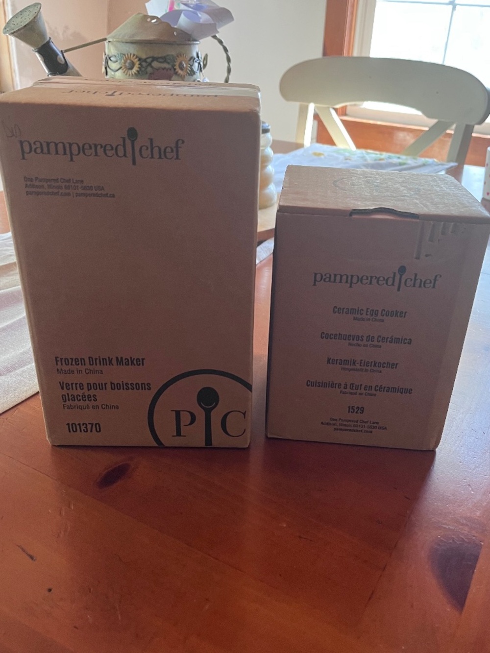 Pampered chef ceramic egg cooker and frozen drink maker